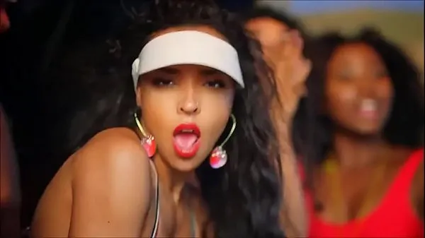 Velké Tinashe - Superlove - Official x-rated music video -CONTRAVIUS-PMVS nové filmy