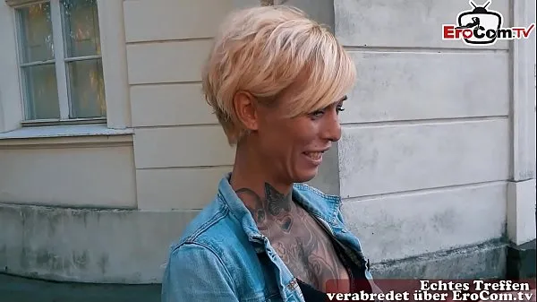 Une blonde allemande tatouée maigre se fait remorquer et baiser à EroCom Date Blinddate POV