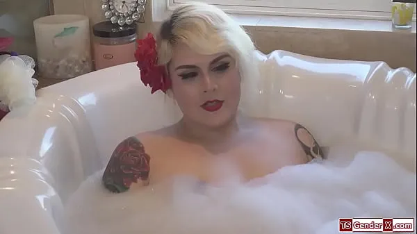 Veliki Trans stepmom Isabella Sorrenti anal fucks stepsonnovi filmi