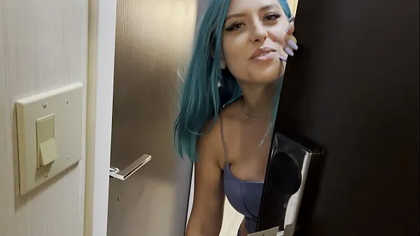 Store Casting Curvy: Blue Hair Thick Porn Star BEGS to Fuck Delivery Guy nye filmer